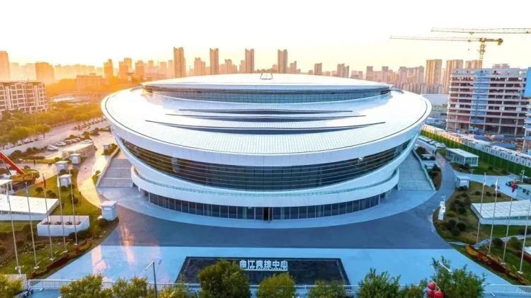 曲江竞技中心再获殊荣配套区建设加速跑(图3)