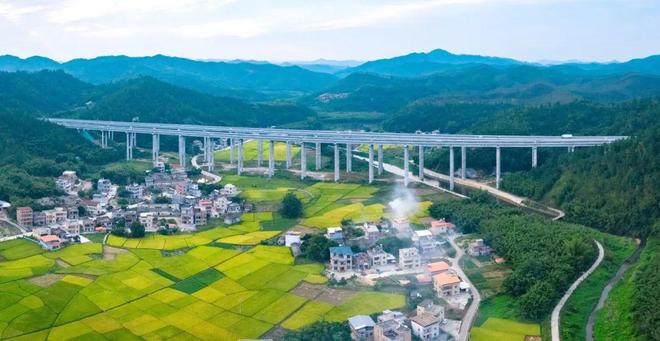 五子登科！中铁十七局再获全国公路建设最高奖(图6)