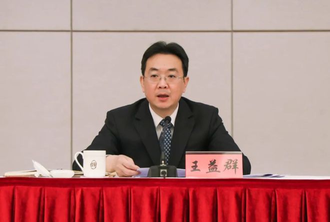 奉贤区召开2023年度城市建设高峰杯暨重大工程立功竞赛表彰大会(图2)