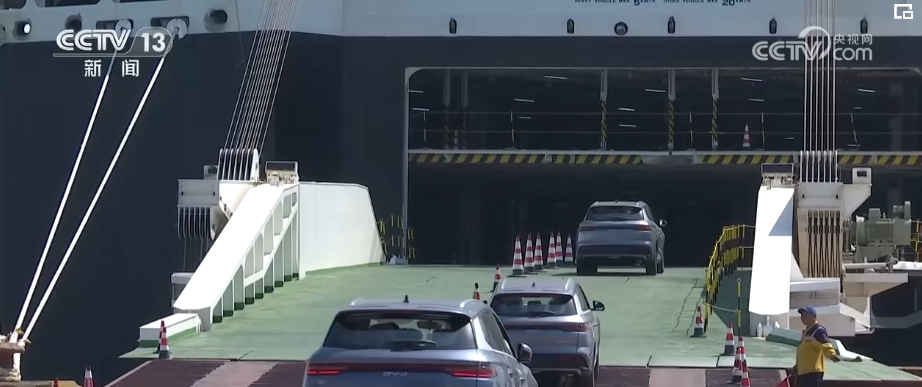 工程建设加速、外贸增长强劲……各行业锐意进取助推中国经济航船行稳致远(图12)