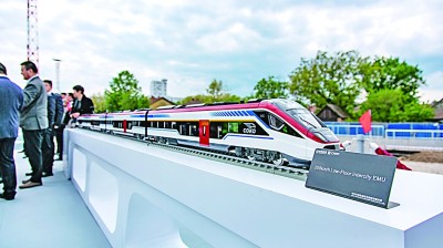 匈塞铁路在塞境内轨道实现合龙